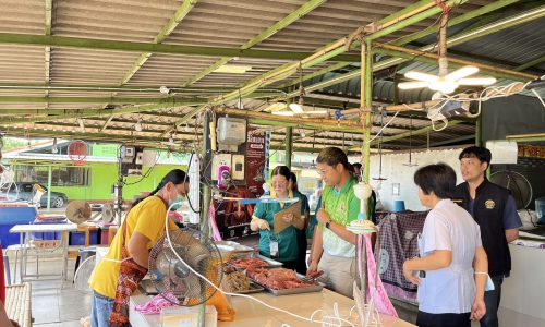 วันที่ 3 กันยายน 2568 สำนักงานปศุสัตว์สระแก้ว"สุ่มตรวจสารเร่งเนื้อแดงในเนื้อโค เนื้อสุกร และชิ้นส่วน ณ สถานที่จำหน่ายเนื้อสัตว์"